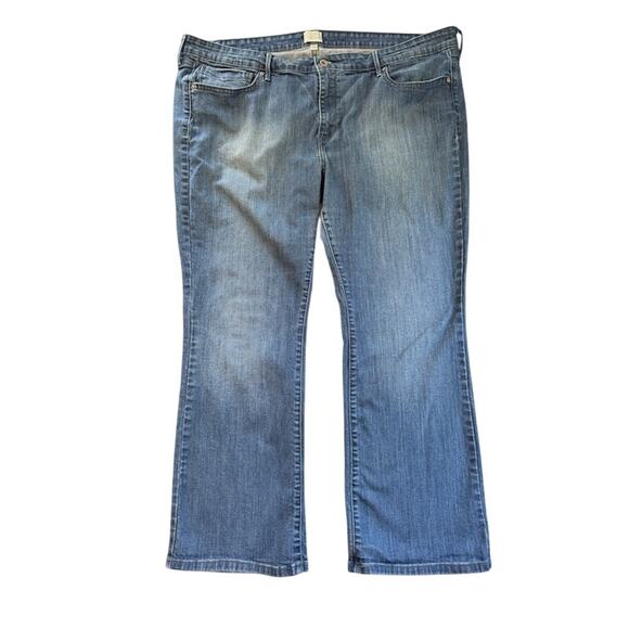 Levi's Denim - Levi Slight Curve Boot Plus Size 22W Short Women's Medium Wash Jeans